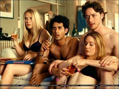 McAvoy-in-Wimbledon-james-mcavoy-19635041-400-298