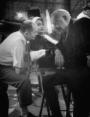 ccee85e3cd10096f3b52a4548f9357d3